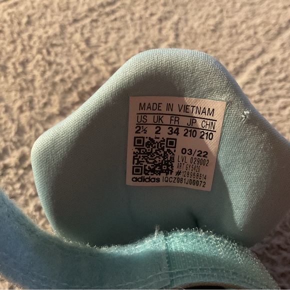 Adidas Blue and Pink Sneakers for Everyday - Picture 5 of 6